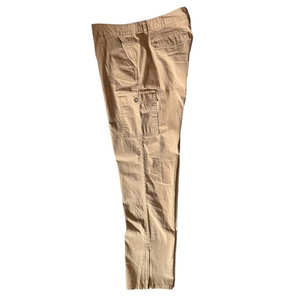 L. L. Bean Classic Fit Cargo Utility Khaki Pants Size 16 - Picture 2 of 11